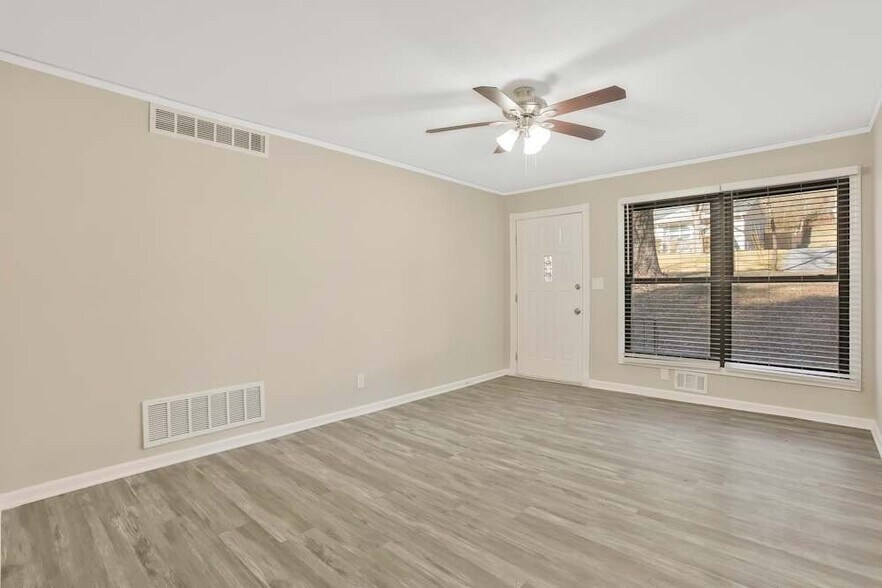 Building Photo - 2610 Harmony Way