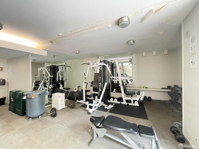 Building Photo - 400 Davey Glen Rd