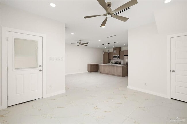 Building Photo - 17 Bicentennial Blvd