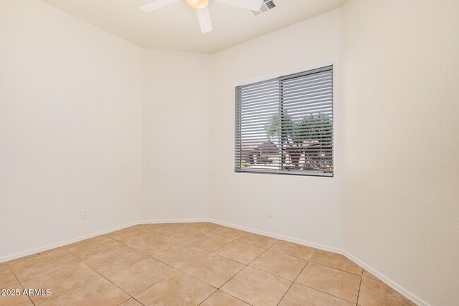 Building Photo - 515 E St Kateri Ln