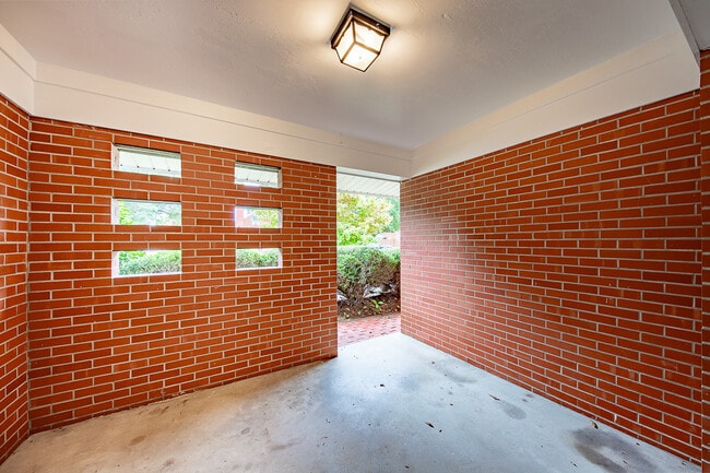 Building Photo - 2300 Woodland Ave