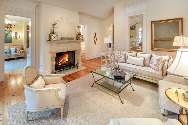 Building Photo - 525 S Westgate Ave