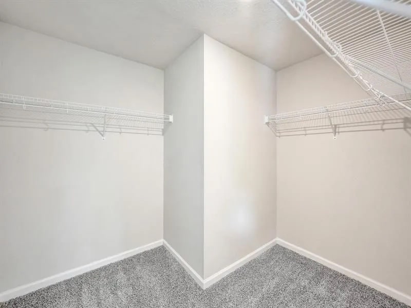 Building Photo - 5671 Enclave Dr