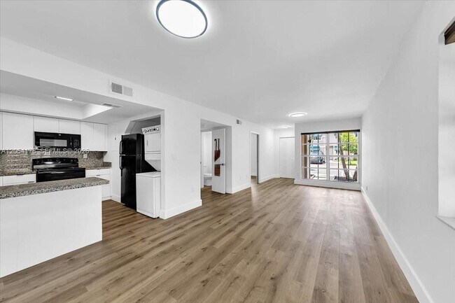 Building Photo - 12370 SW 52nd St