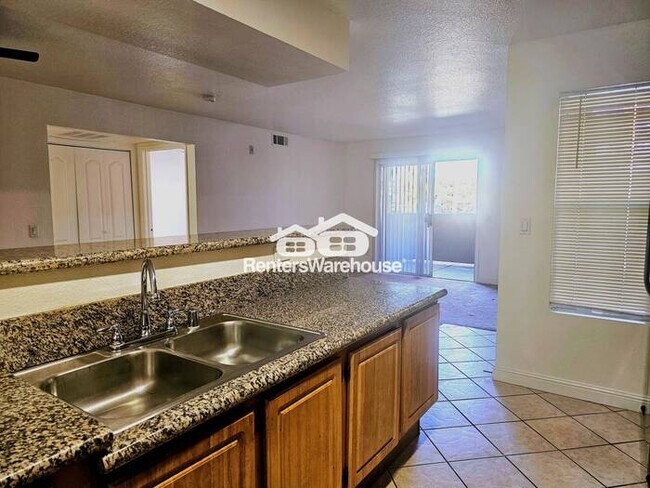 Building Photo - Beautiful 1-bedroom, 1-bathroom condo