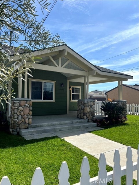 Building Photo - 24636 Cypress St