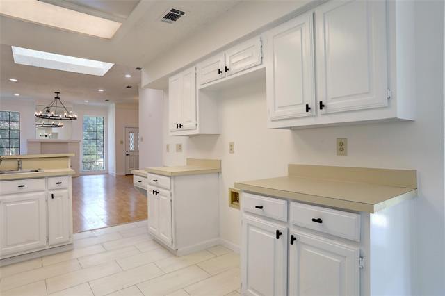 Building Photo - 3509 Hilltop Ln
