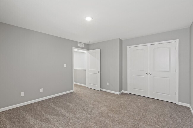 Building Photo - 211 Jared Parker Wy