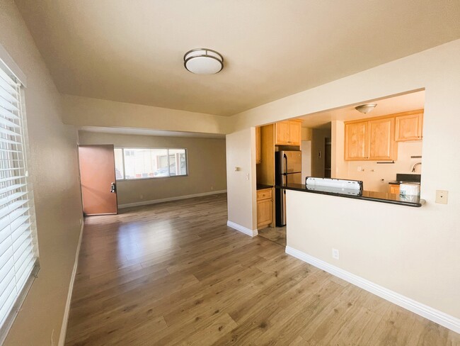 Dining Area - 2516 Grant Ave