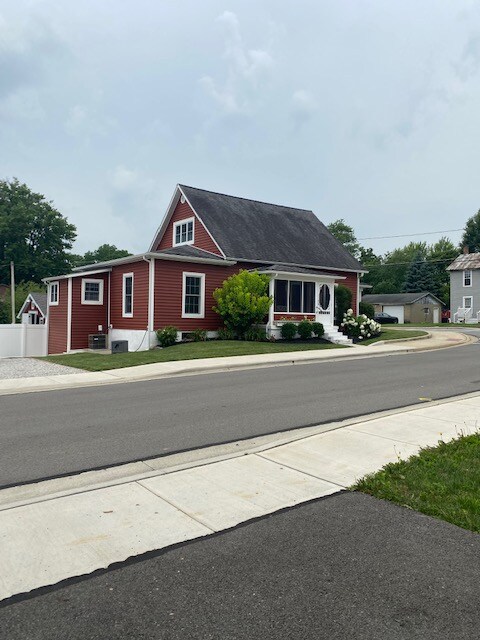 Building Photo - 47 W Jersey St