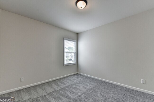 Building Photo - 1854 Westfall Lndg