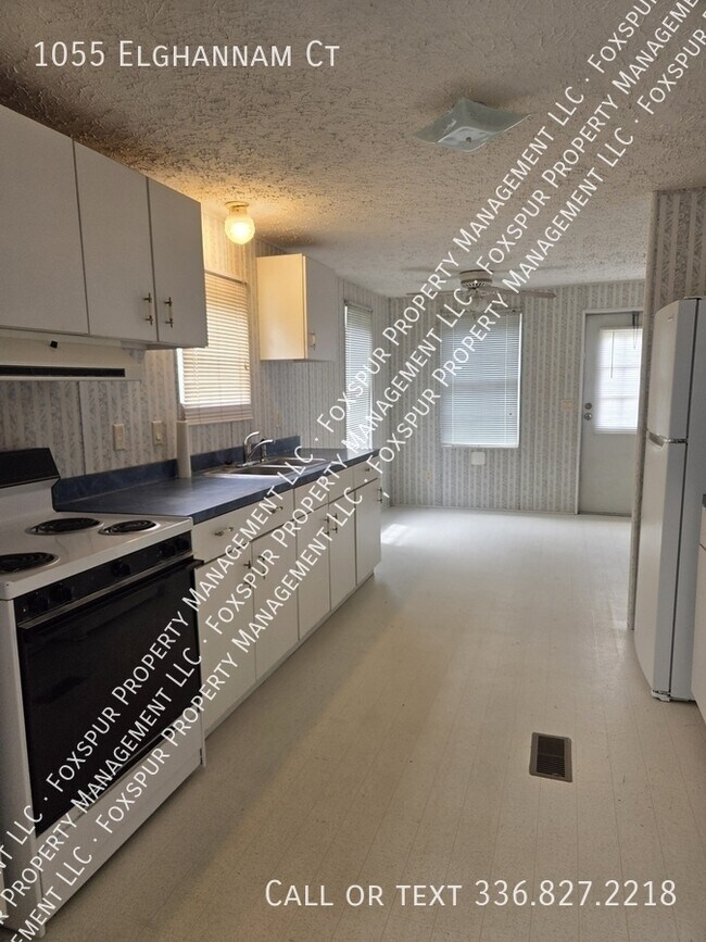Building Photo - 1055 Elghannam Ct