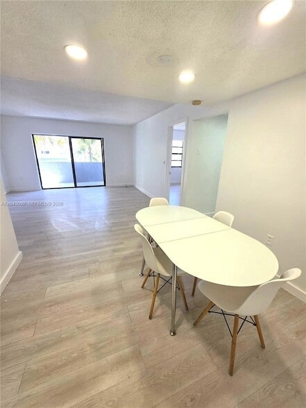 Building Photo - 3582 NE 171 St