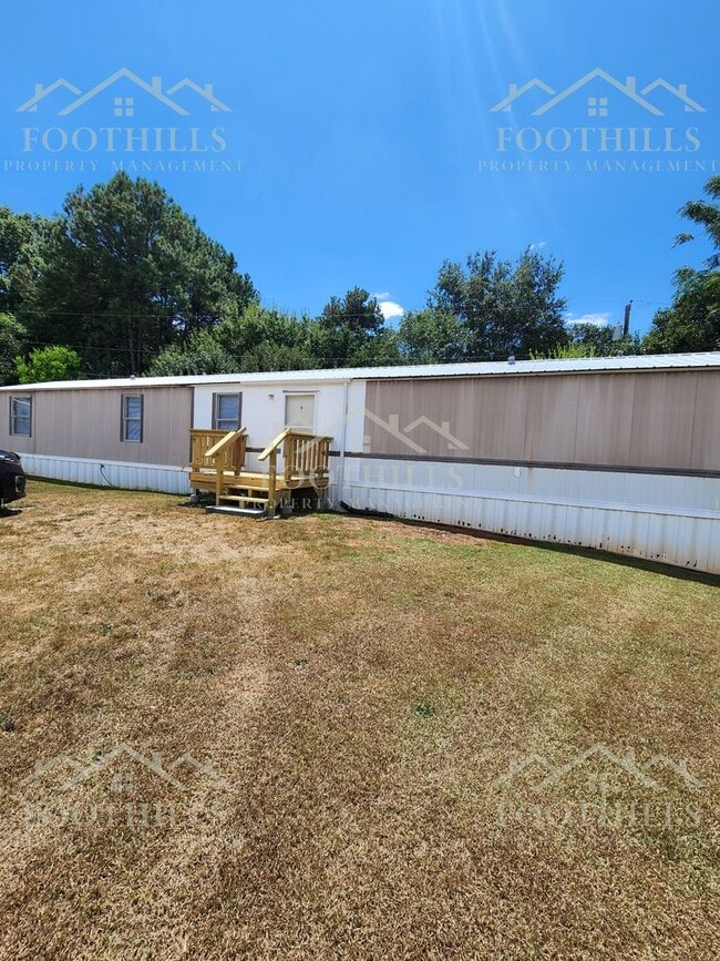 Primary Photo - 3 Bedroom, 2 Bath Home Near Portman Marina...