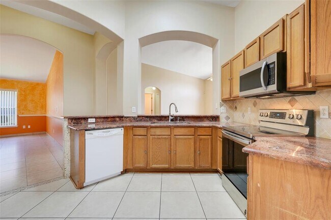 Building Photo - 7720 Hidden Cypress Dr