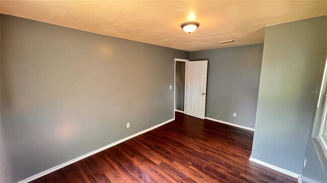 Building Photo - 1073 Leeward Dr
