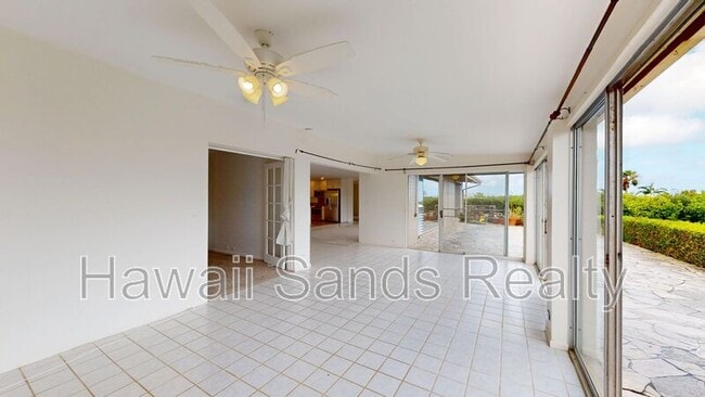 Building Photo - 366 Poipu Dr