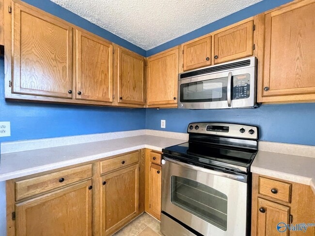 Building Photo - 603 Maysville Rd NE