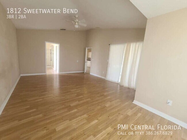 Building Photo - 1812 Sweetwater Bend