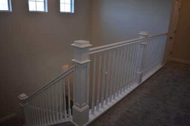 Building Photo - 2430 Quesada Dr