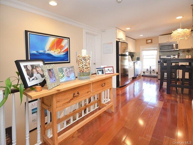 Building Photo - 82 Central Ave