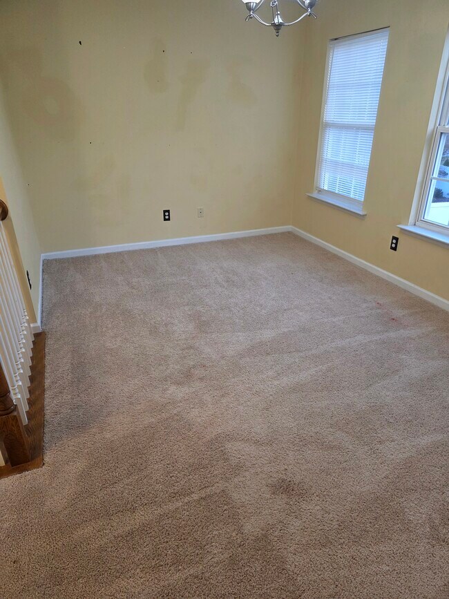 Building Photo - 3004 Knottsberry Way