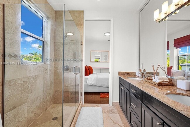 Building Photo - 2143 N Bay Rd