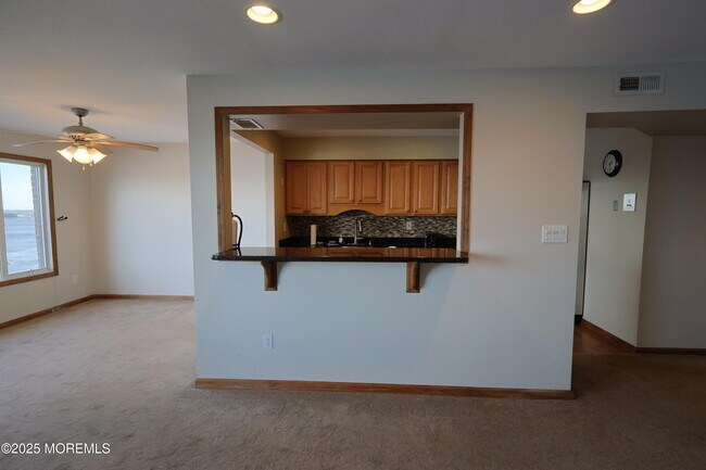 Building Photo - 200 Portland Rd