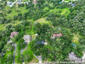 Building Photo - 548 Winding View