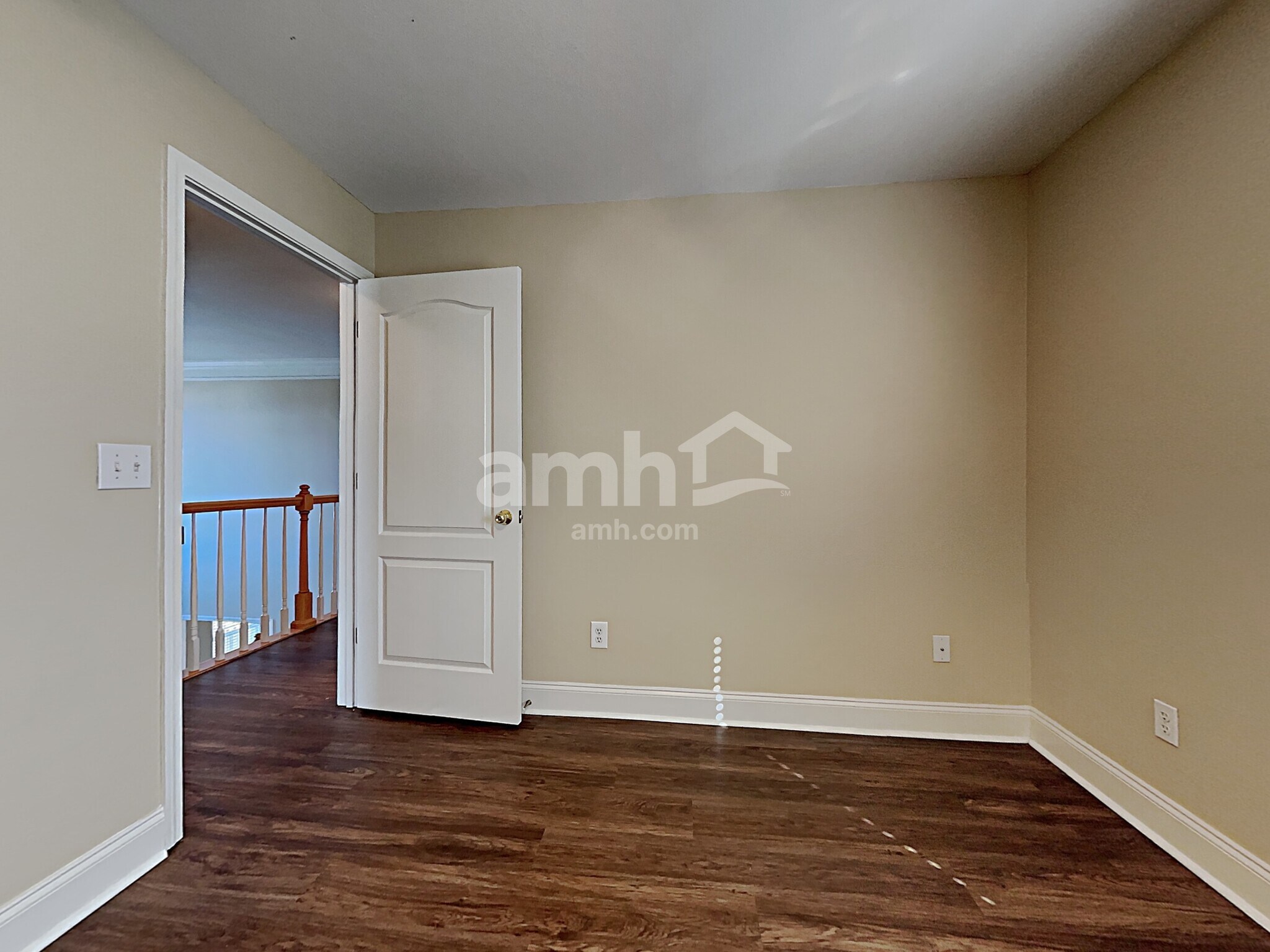Building Photo - 5826 Matalin Ln
