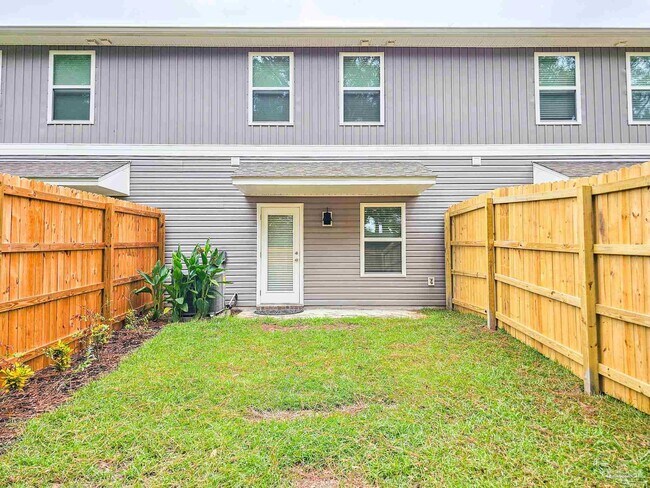 Building Photo - 1211 Fairchild Vlg Dr