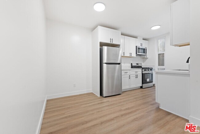 Building Photo - 1743 9th St