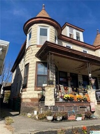 Building Photo - 404-406 Mahoning St