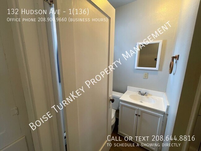 Building Photo - 132 Hudson Ave