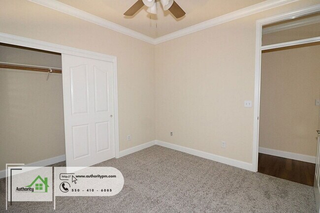 Building Photo - 3966 Cambria Dr