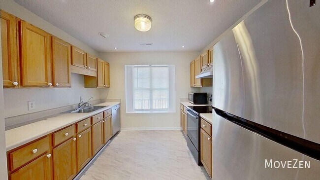 Building Photo - 903 Balfoure Dr