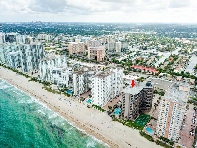 Building Photo - 3800 Galt Ocean Dr