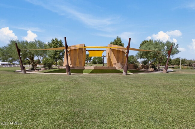 Building Photo - 4658 S Vapor
