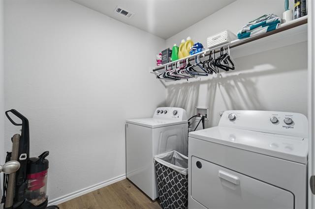 Building Photo - 124 Creek End Dr