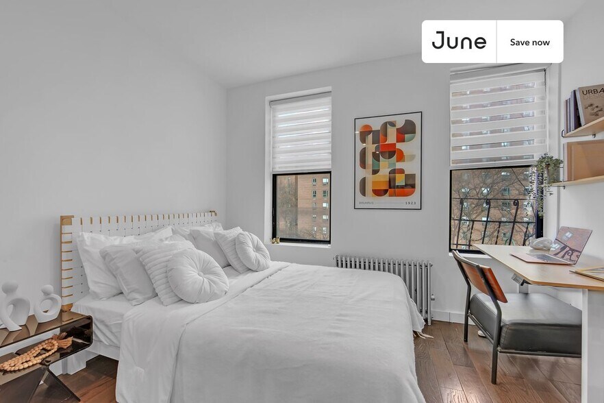 Building Photo - 534 E 14th St