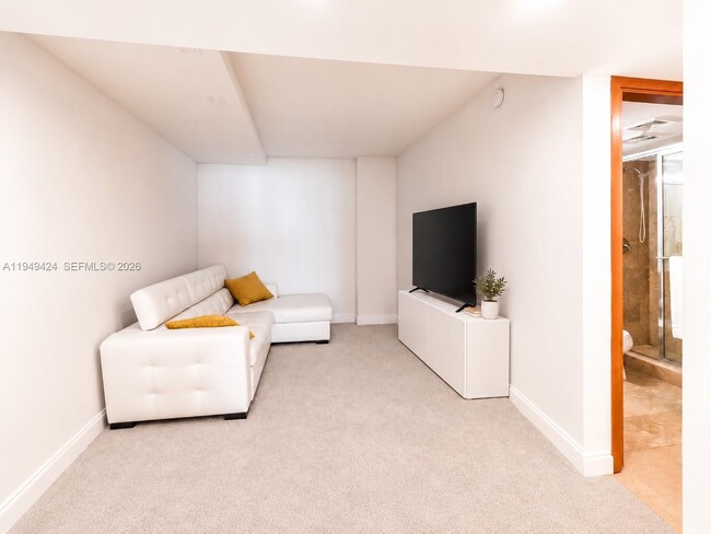 Building Photo - 9499 Collins Ave