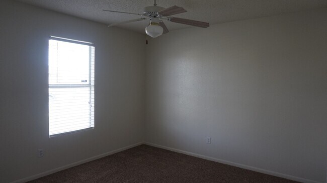 Building Photo - 4304 Sand Dollar Dr