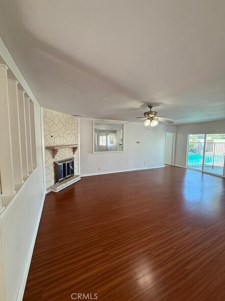 Building Photo - 9762 Stanwin Ave