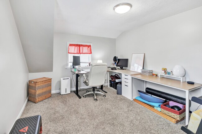 Building Photo - 25 Maddox Ave