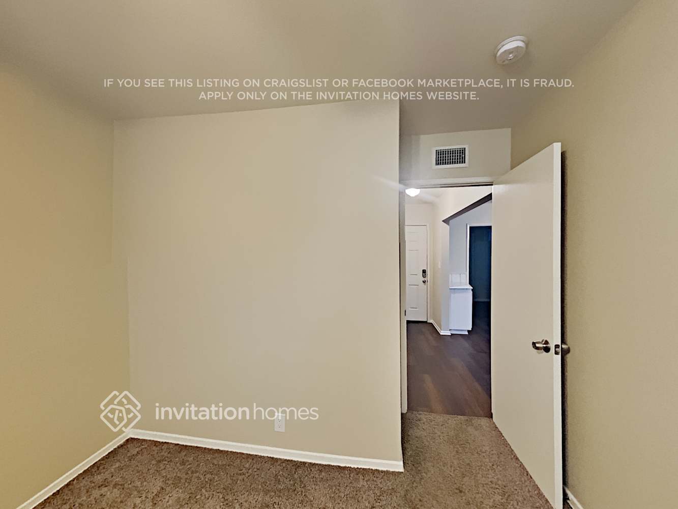 Building Photo - 10943 Kittridge St