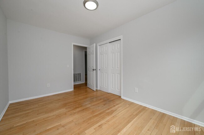 Building Photo - 796 Inman Ave