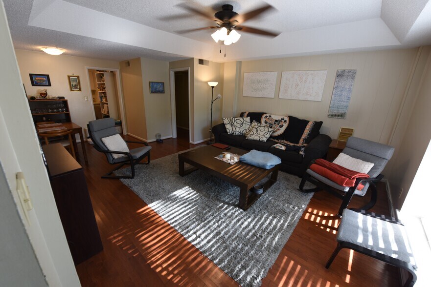 Building Photo - 55 Hanover Cir