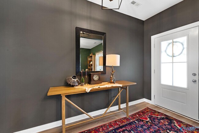 Building Photo - 44 Oak Ridge Pl