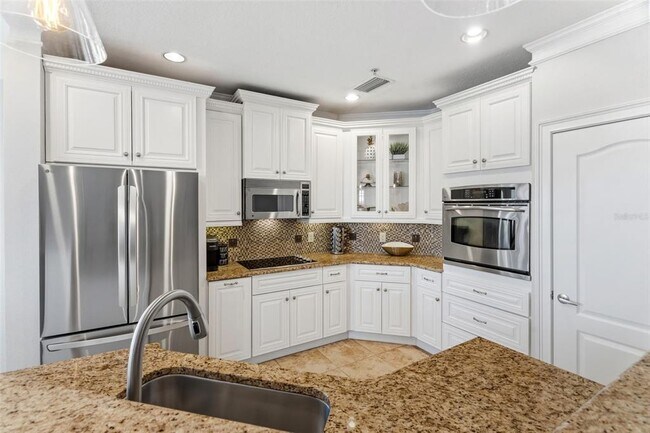 Building Photo - 6420 Sunset Bay Cir