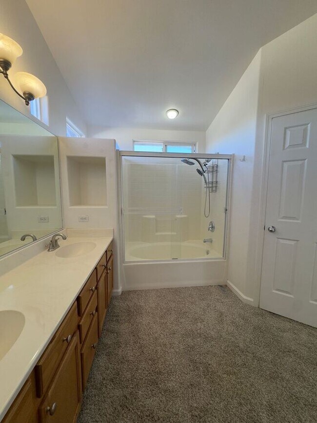 Building Photo - Coming Soon – Beautifully Upgraded North Valleys Rental!